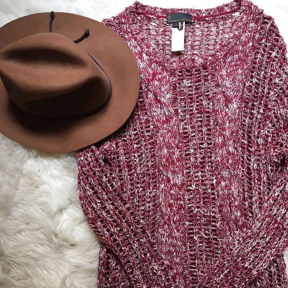 Long knit burgundy sweater